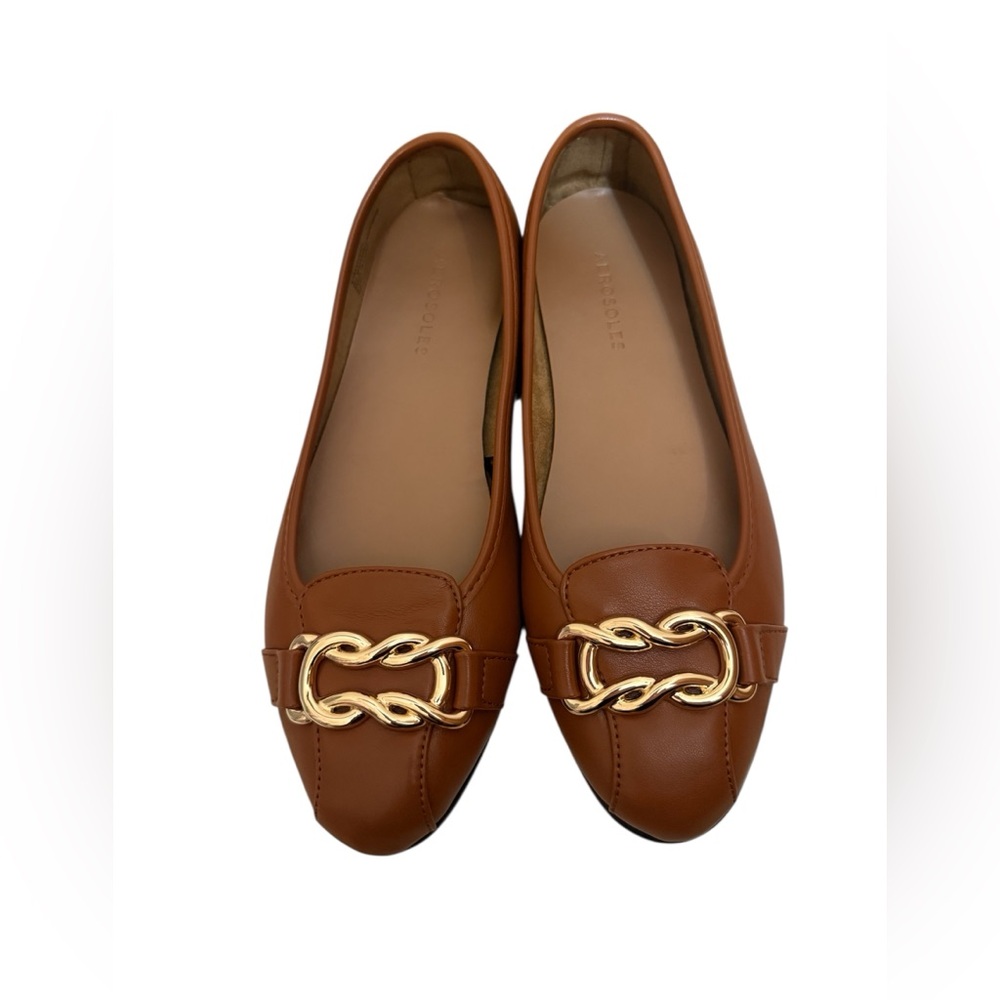 AEROSOLES | Tan Leather Loafers with Gold Chain